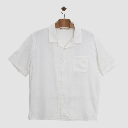 imagem WHITE LINEN CUBAN COLLAR SHIRT 